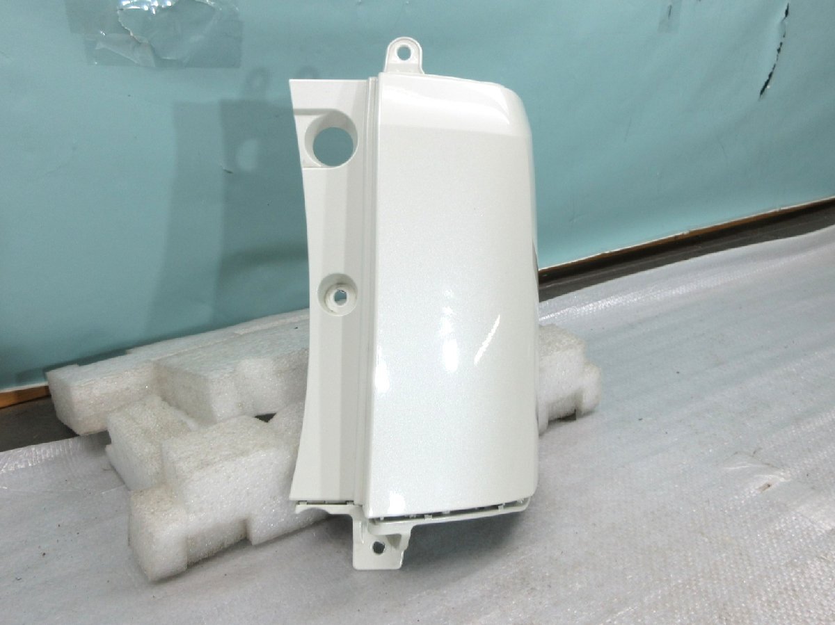 ◆ C27 セレナ SERENA 前期 純正 右リヤコーナーアッパーカバー 85230-5TA0H ブリリアントホワイトパール拍卖