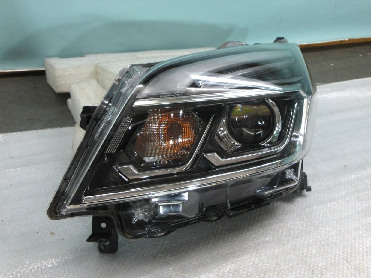 ◆ B21A デイズルークス ハイウェイスター DAYZ ROOX Highway Star 後期 純正 左ヘッドライト LED 26060-6A03B 100-6712J拍卖