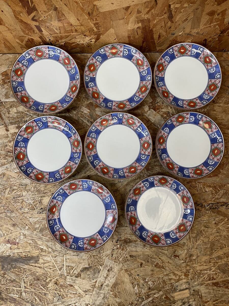 C(7577) 和食器 8枚セット 輪花皿 有田焼 掛谷宝 17.5cm 中古品拍卖