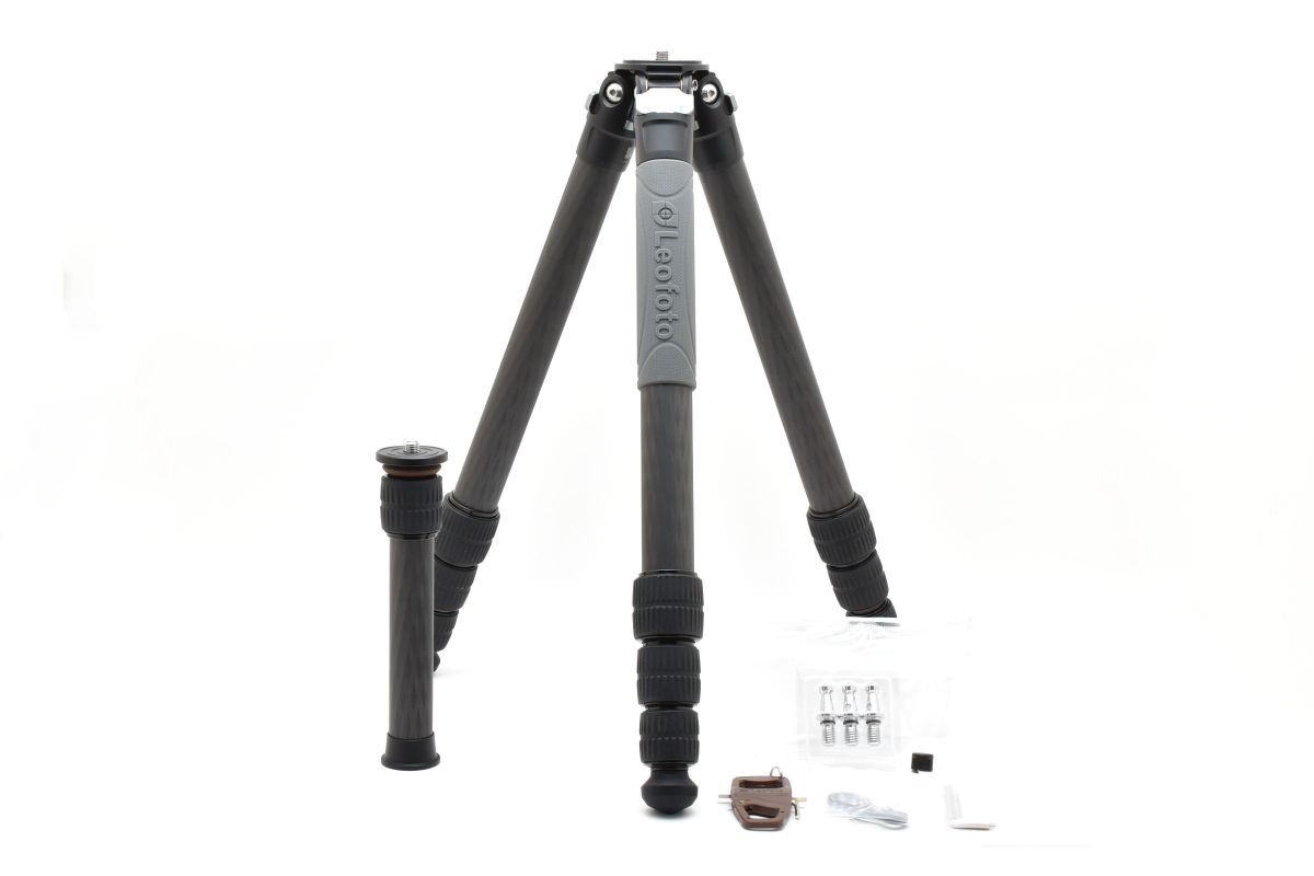 ★極上美品★Leofoto LS-324C カーボン三脚 レンジャーシリーズ 4段 《付属品多数》★ LL275#5582拍卖