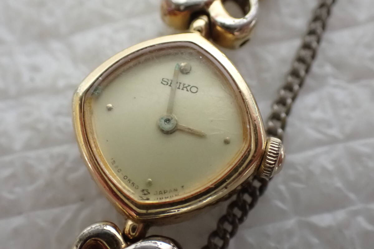 SEIKO セイコー クォーツ ハート型 腕時計 1E20-5280 ゴールドカラー レディース 電池交換済 定形外郵便全国一律140円 D2-MA拍卖