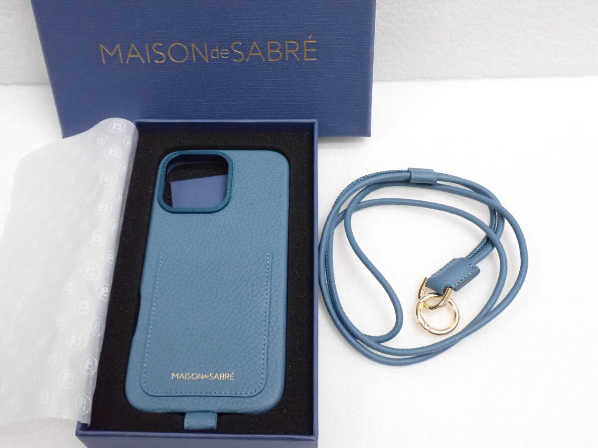 美品 MAISONdeSABRE メゾンドサブレ iPhone16 Pro MAX ケース ブルー ストラップ付 定形外郵便全国一律450円 B5-MA拍卖