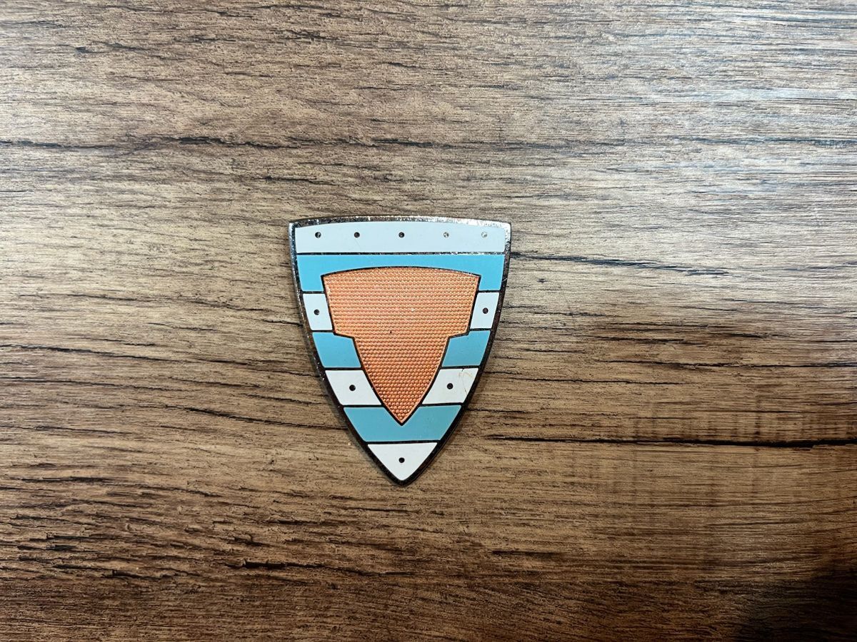 トヨタ クラウン RS RSD グリル エンブレム フロントグリル エンブレム 観音 トヨペット 観音クラウン 初代クラウン レストア バッジ RS20拍卖