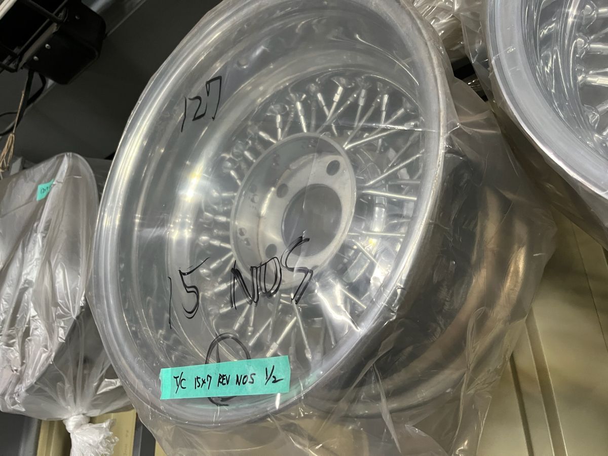 TRU CLASSIC ワイヤー 15x7 デイトン ローライダー クレーガー ゼニス NOS ゴールド ボム バン TRU 70S インパラ ボム DAYTON NOS クローム拍卖