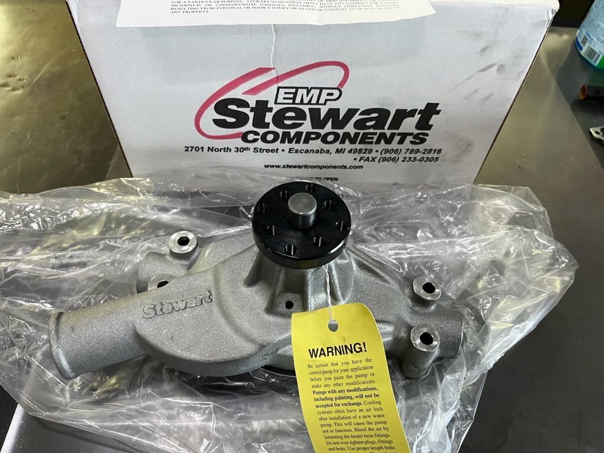 シボレー ウォーターポンプ SBC 350 327 305 ショート ハイボリューム サーペンタイン ビレット 逆回転 平ベルト EMP 半時計回り アルミ拍卖