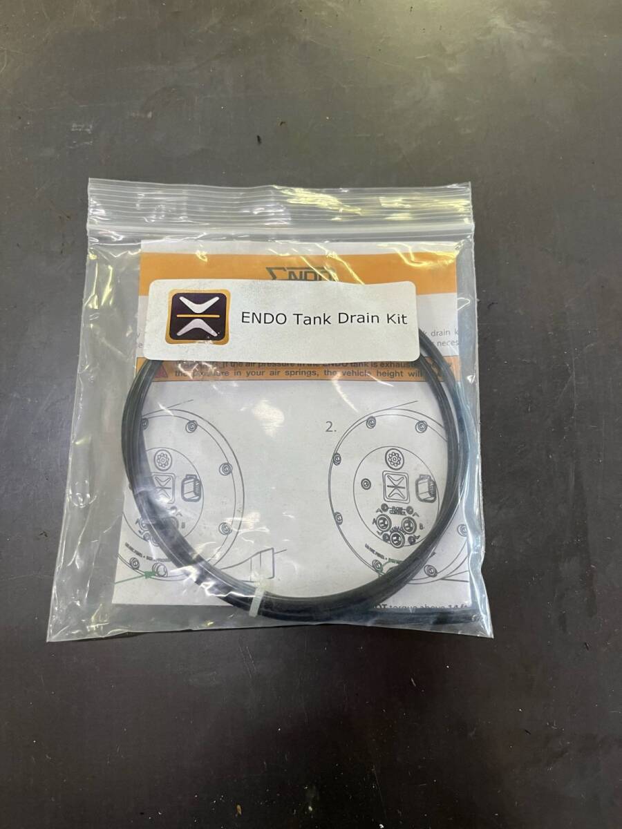 エアタンク ドレン ACCUAIR アキュエアー コンプレッサー タンク 電磁弁 エアサス エアー タンク エアサス プッシュ 1/8 NPT拍卖