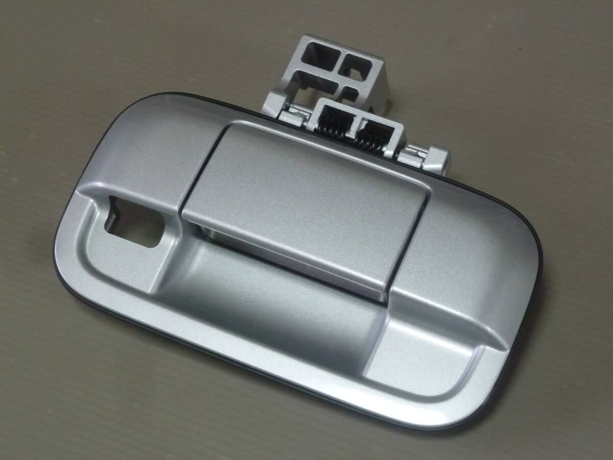 エブリイ DA17V スズキ純正 バックカメラ取付用ドアハンドル Z2S シルキーシルバーメタリック 新品拍卖