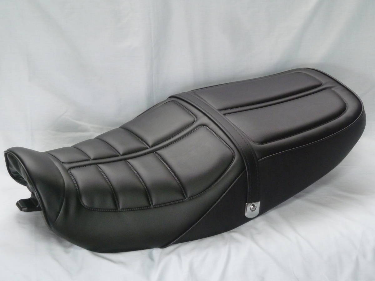 ゼファーχ ファイナルエディション カワサキ純正 シートASSY 新品拍卖