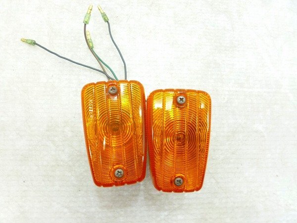 タウンメイト50・22F (6V)★フロントウインカー・左右★Y1O-28(60)拍卖