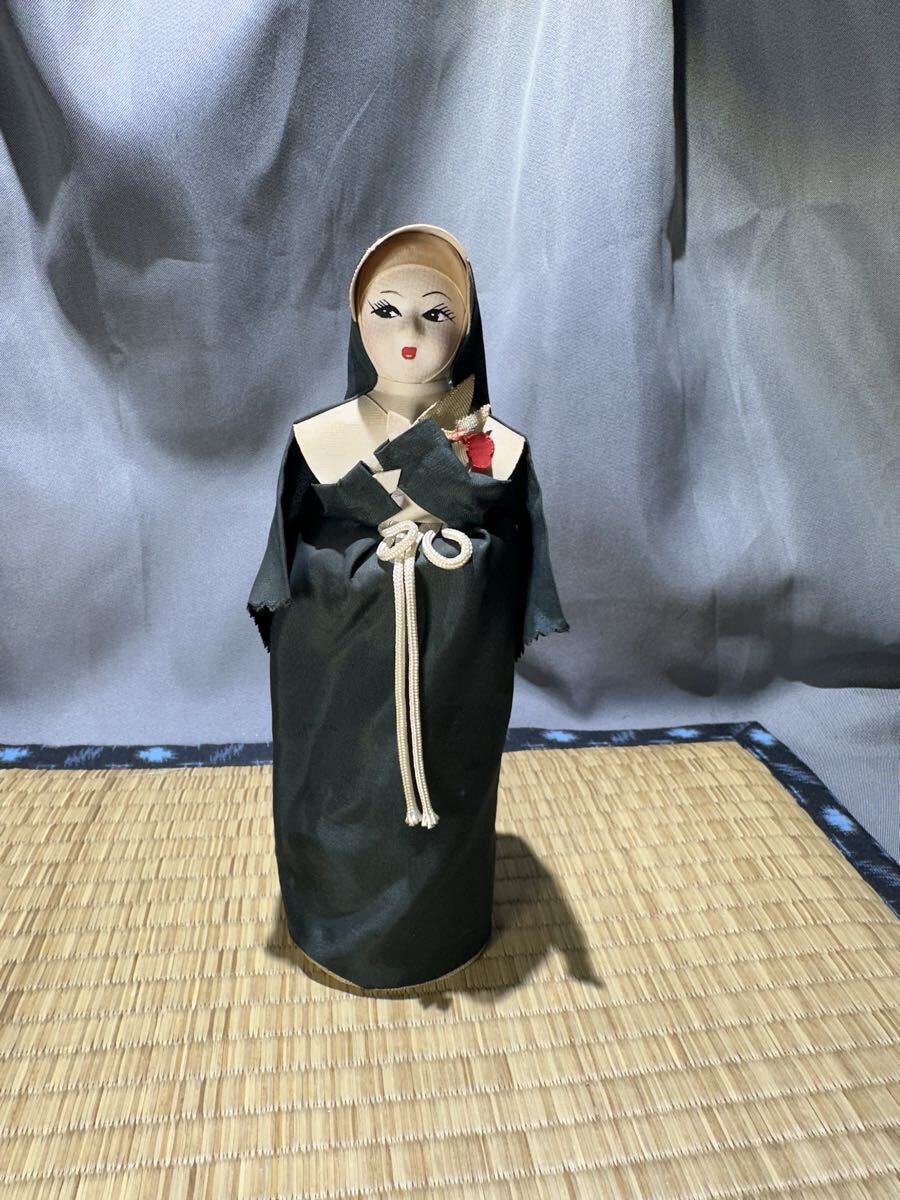 昭和レトロ 修道女人形 ポーズ人形 置物中古時代物 アンティーク拍卖