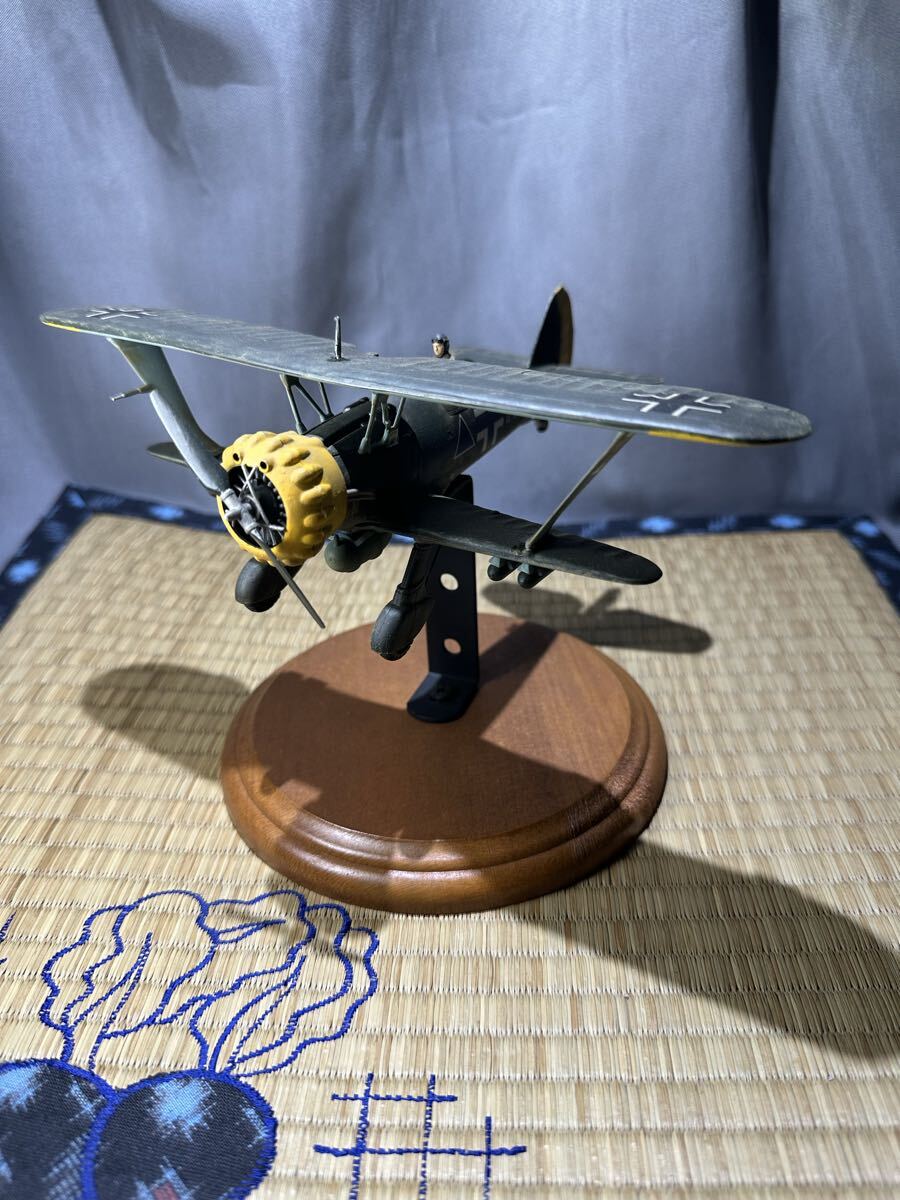 ドイツ空軍1/48 イタレリ HENSCEL Hs123A-1 塗装完成品 スタンド付き 箱ない拍卖