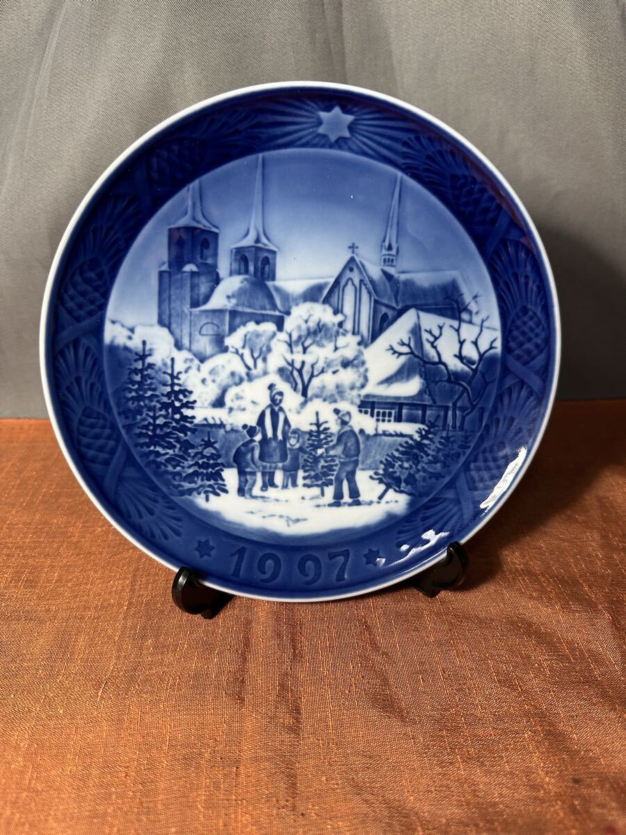 ロイヤルコペンハーゲン イヤープレート1997年『ロスギルド大聖堂』 飾り皿 デンマーク スタンド付き拍卖