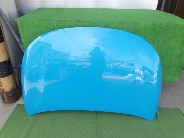 トヨタ/カローラスポーツ NRE210H 前期用 フードパネルのみ 8W9 No.109750【品番 53301-12B50】拍卖