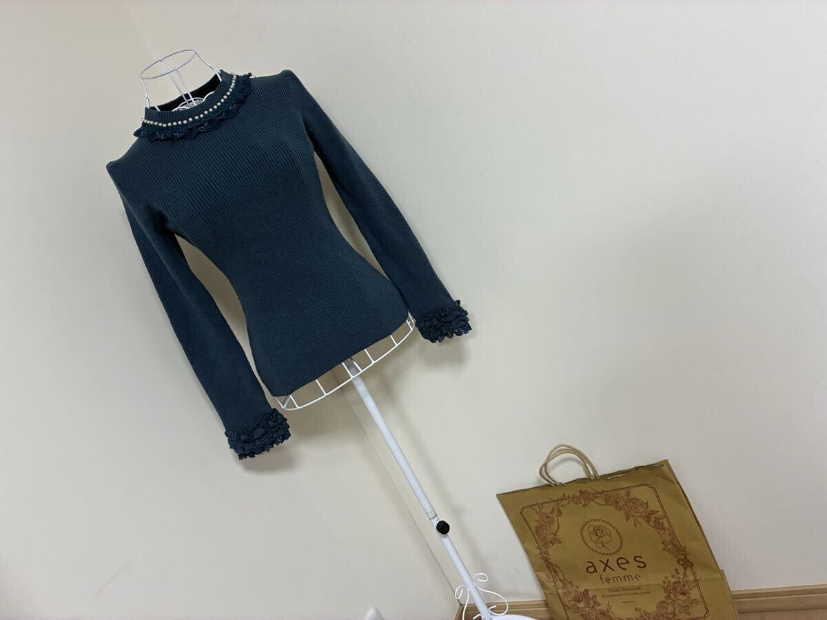 アクシーズファム☆フェイクパール.レース飾りボトルネックリブニットプルオーバートップス☆used 拍卖