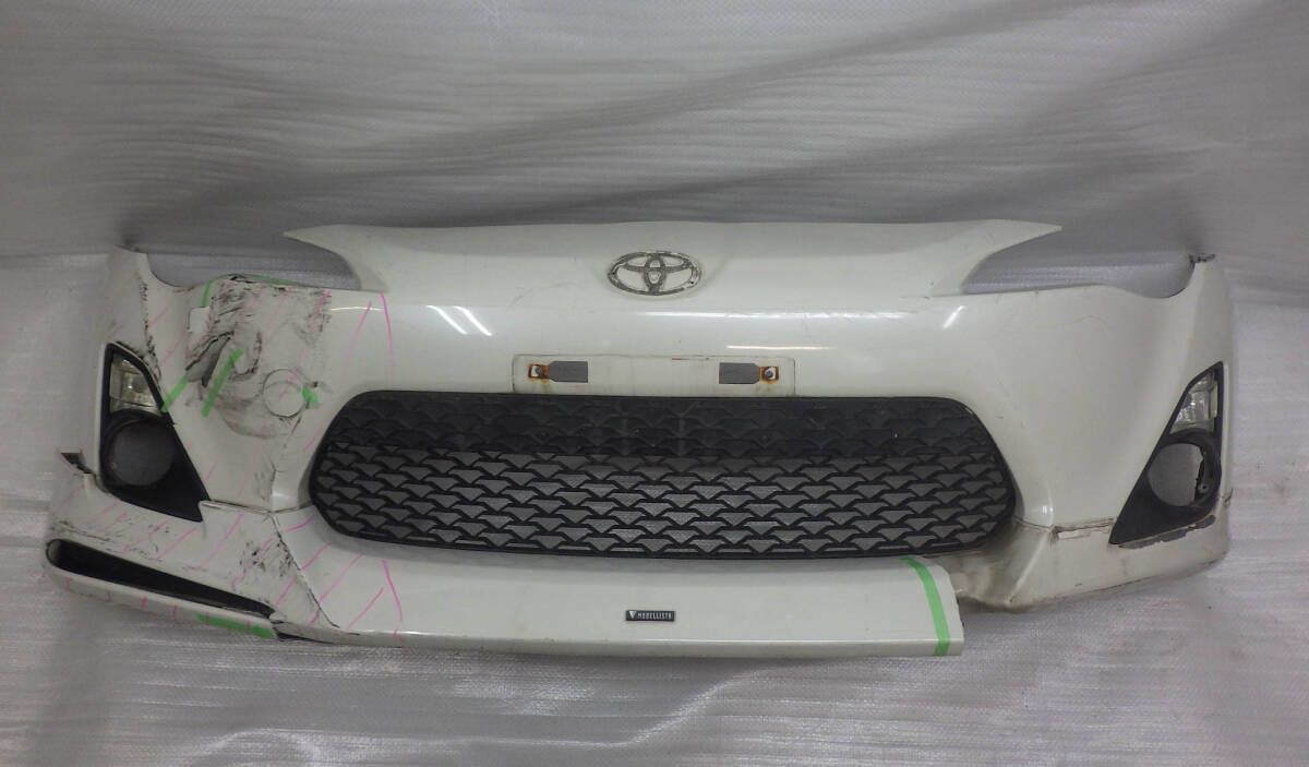 ZN6 前期 トヨタ 86 純正フロントバンパー 57704 CA000 ハチロク おまけロアグリル ウインカー フォグカバー ジャンク フロントスポイラー拍卖