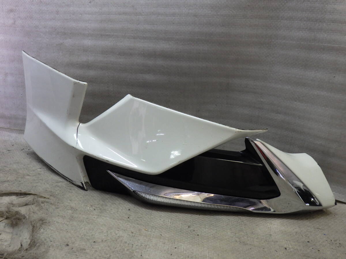 Ω モデリスタ ZVW50前期プリウス純正エアロフロントスポイラー部品取り メッキ ガーニッシュ右 レンズ ZVW55 ZVW51拍卖