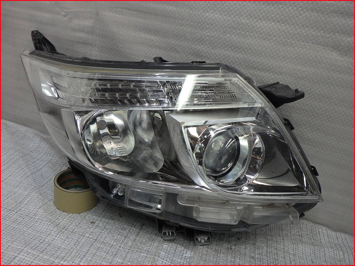 ZRR80W/ZRR85W 前期 ノア Si LED右ヘッドライト右ライト 右 右側 ICHIKOH 28-227 ヘッドランプ ランプ 【E】拍卖