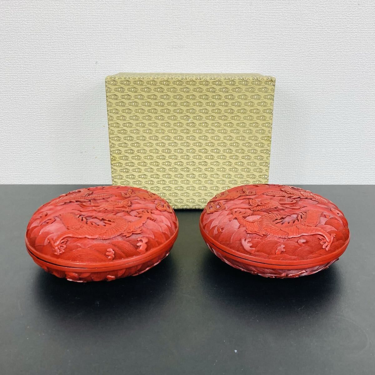 中国 堆朱 菓子器 C 盒子 蓋物 龍 2客 セット 中国時代 漆芸 唐物 時代物拍卖