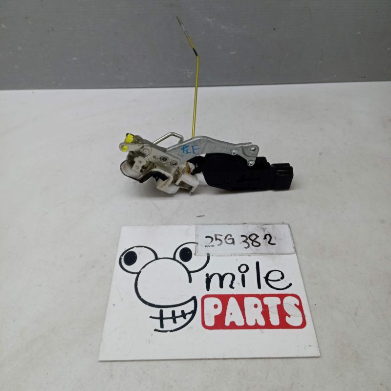 S331M ピクシス 純正 左フロントドアロックソレノイド 2Z5-1-6/25G382*同梱不可拍卖
