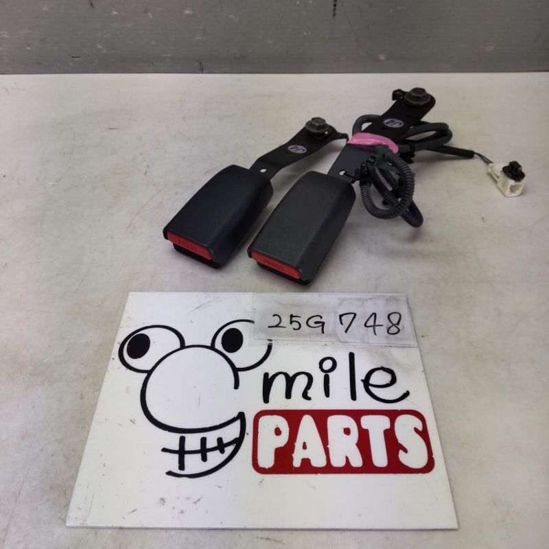 RK1/RK2 ステップワゴン 純正 運転席助手席シートベルトバックル 1A3-17-5/25G748*同梱不可拍卖