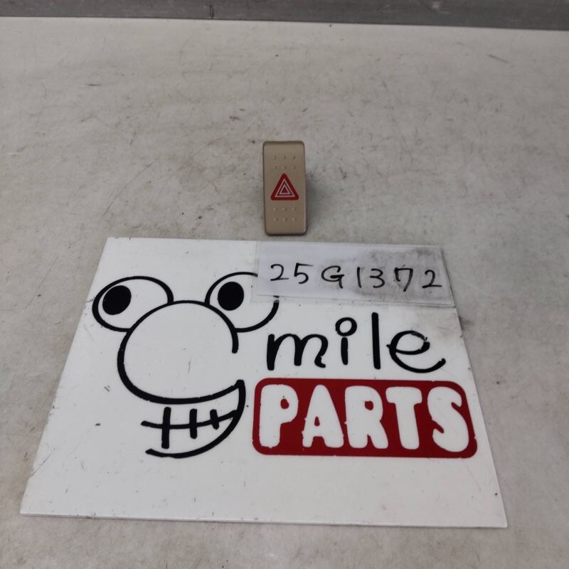 HB25S/HA25S キャロル 純正 ハザードスイッチ 1A3-21-4/25G1372*同梱不可拍卖