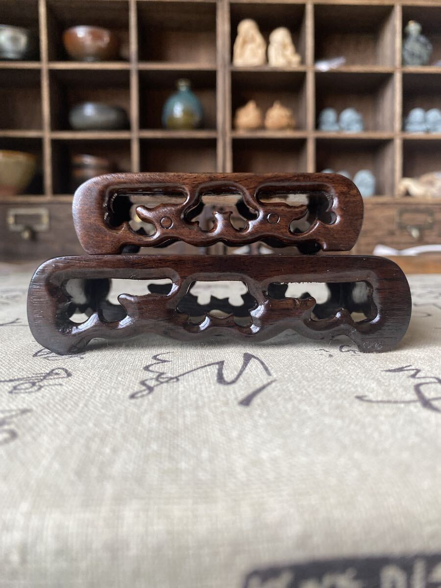 送料無料 激安 黒檀木 長方形 木製 平台 彫刻入り 敷台 飾台 盆栽台 花台 華台 香炉台 飾り 華道具 茶道具 工芸品 2個セット 良品拍卖