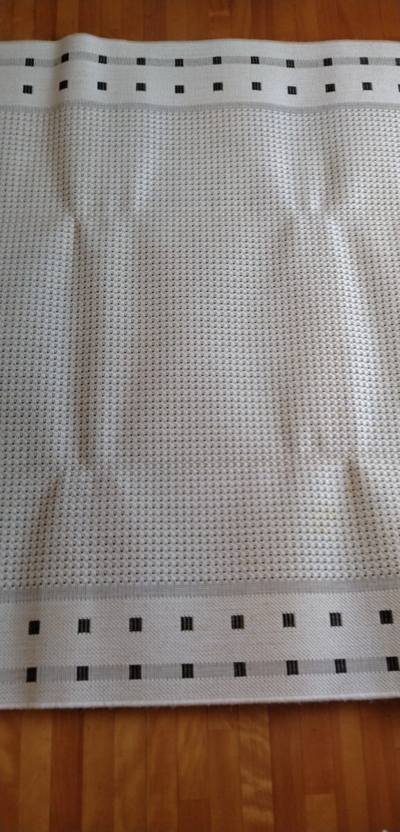 サヤンサヤン 北欧風 ラグマット エセンザ 140x200 1.5畳 アイボリー 平織り ベルギー製拍卖