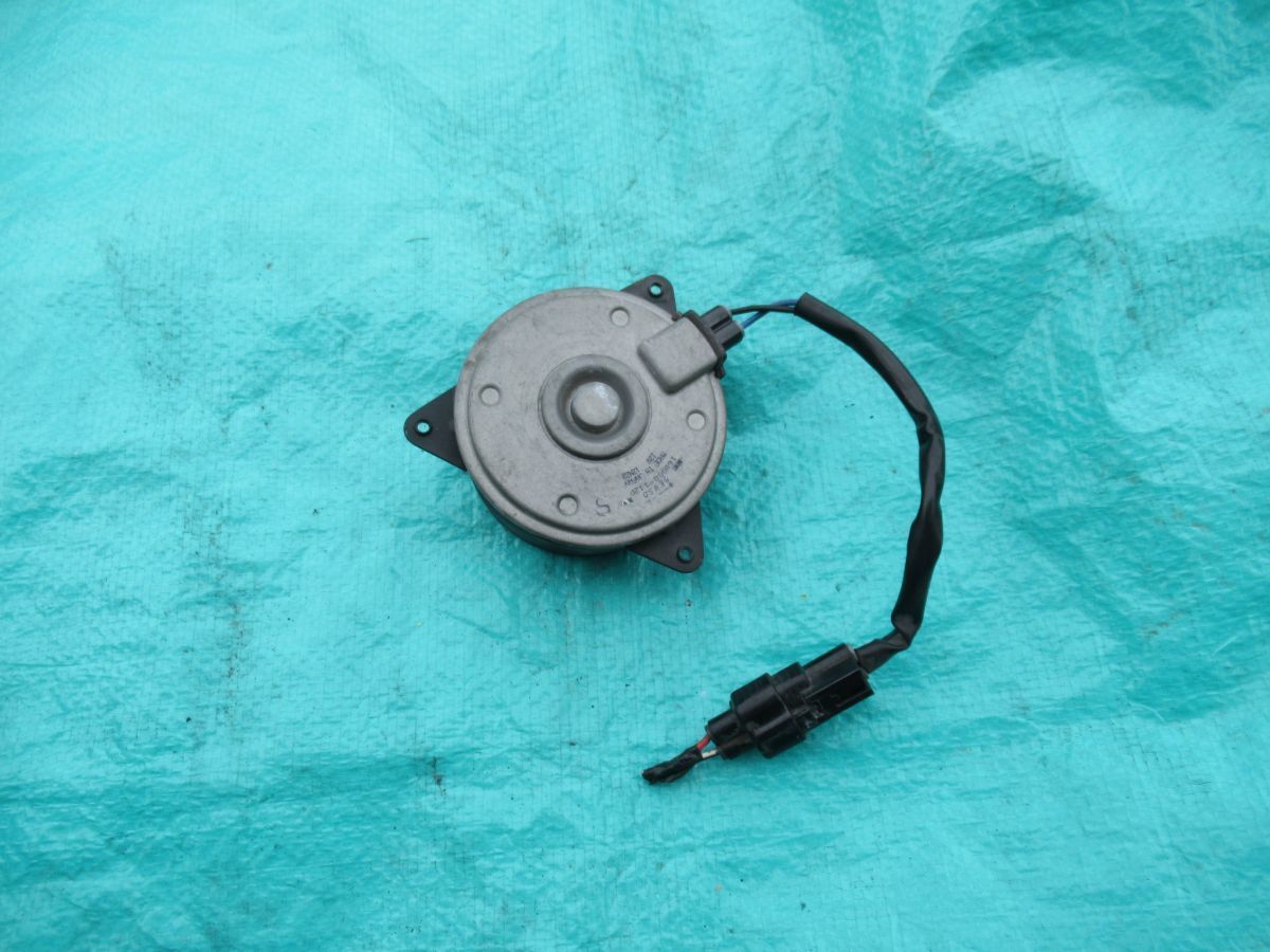 DR..01 純正 タント L375S L385S ムーヴ L175S LA100S LA110S ミラ L275S ラジエーターファン 電動ファンモーター 送料600円拍卖