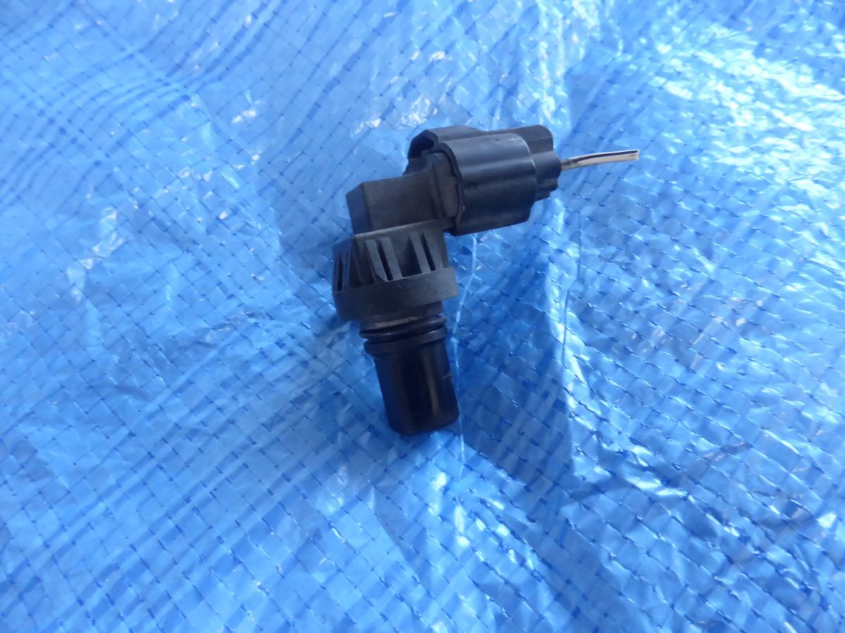 77KZ 3ピン サンバー TT1 TT2 カム角 カムポジションセンサー カムアングル 送料600円 ★ TV1 TV2 TW1 TW2拍卖