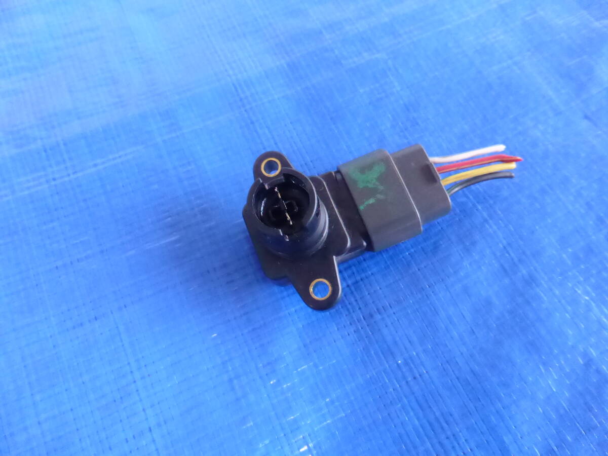 77WS.01 4ピン サンバー TV1 TV2 バキュームセンサー MAPセンサー 送料600円 ★ トラック TT1 TT2 TW1 TW2 プレッシャーセンサー拍卖