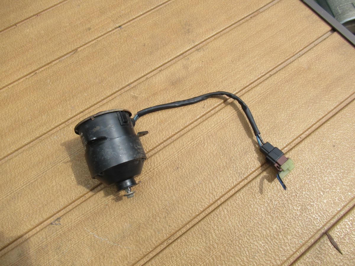 黒41 前期 アクティ HA6 HA7 HH5 HH6 HM1 HM2 HM3 HM4 HJ1HJ2 バモス ラジエーターファン 電動ファンモーター 送料600円拍卖