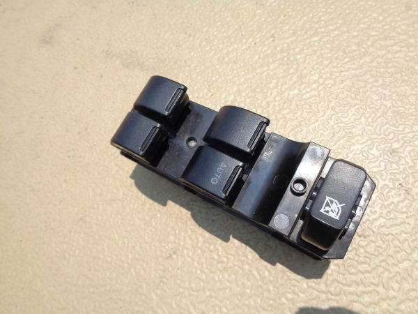 A05 アルト HA24S パワーウインドスイッチ パワーウインドウスイッチ 送料600円拍卖