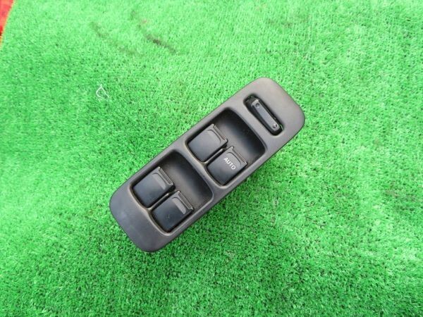 じ02 スズキ純正 ワゴンR MC22S パワーウィンドウスイッチ パワーウィンドースイッチ 送料600円★ MC12S MRワゴン MF21S MD22S MG21S拍卖