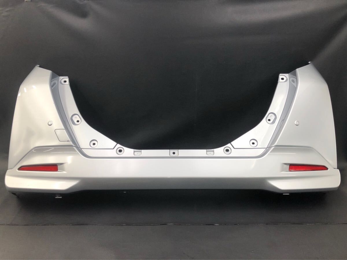 管w251017-0101 M900A ルーミー リアバンパー 純正 S28 シルバー リヤ 外装 パネル ROOMY (検 M900S M900F M910A タンク トール ジャスティ拍卖