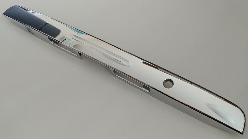 トヨタ純正 メッキリヤガーニッシュ (メッキバックドアガーニッシュ) ハイエース 200系拍卖