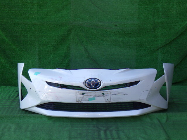 ZVW50 ZVW51 ZVW55 前期 プリウス 純正フロントバンパー ロア グリル レーダー用エンブレム付 PRIUS 白 パール 52119-47700拍卖