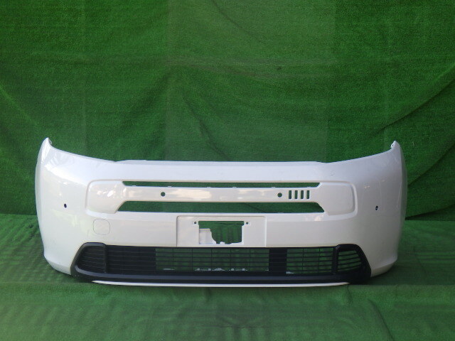 GT1 GT3 GT5 GT7 フリード エアー 純正フロントバンパー 白 パール 71101-33F-J000拍卖