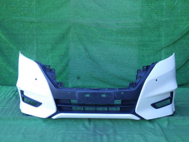 GFC27 GFNC27 前期 セレナハイウェイスター 純正フロントバンパー C27型 HS 白 パール 62022 5TF0H拍卖