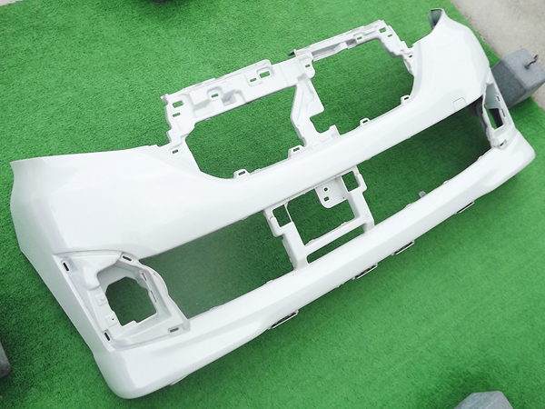 ☆微損,送料安,ホワイトパール,前期★タント カスタムLA600S/LA610Sフロントバンパー★純正,白★Re:P拍卖