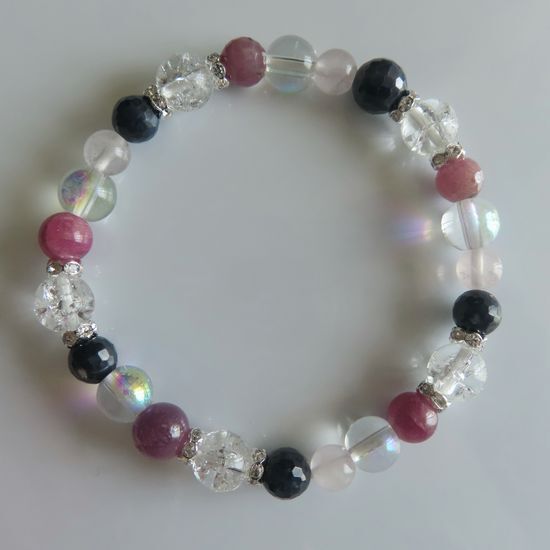 送料無料。ルビー、サファイア、ローズクォーツ、レインボーオーラ、水晶のブレスレット拍卖