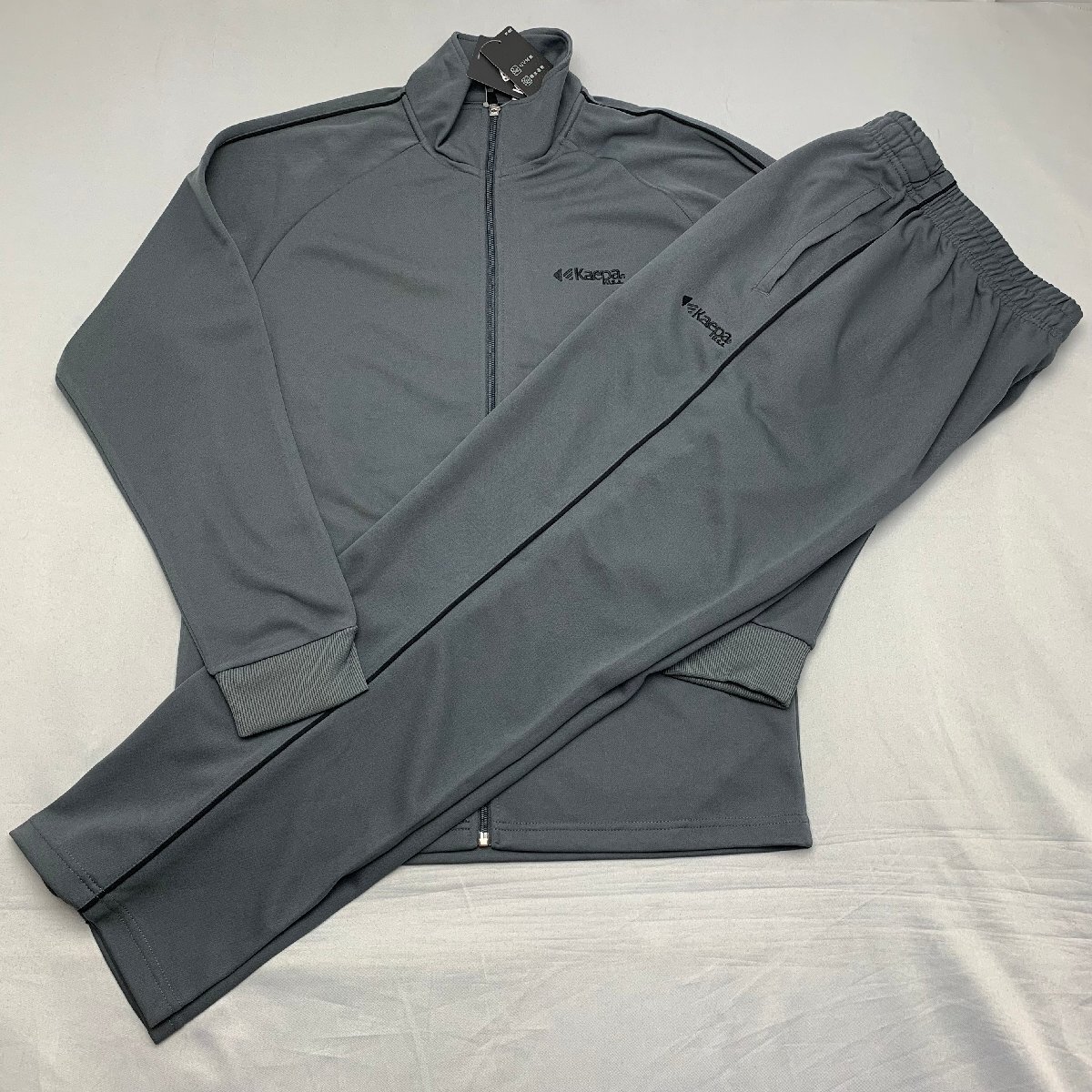 【送料無料】【新品】Kaepa メンズ トレーニングスーツ(吸水速乾 UVカット) L チャコールグレー★703602拍卖