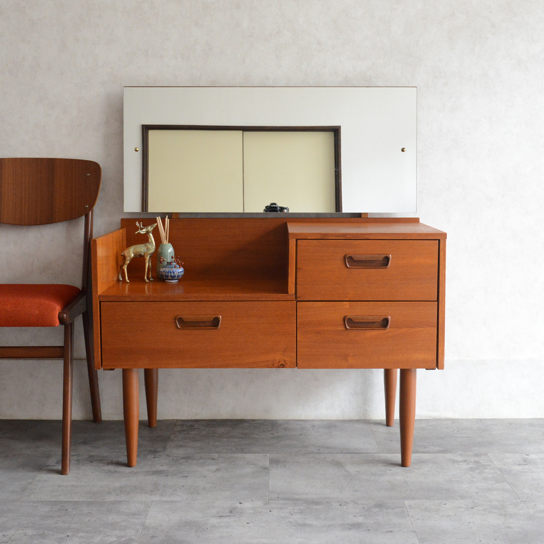 【メンテナンス済】イギリスヴィンテージ チーク ドレッシングチェスト ミッドセンチュリー 鏡台 ドレッサー 抽斗付キャビネット 北欧家具拍卖