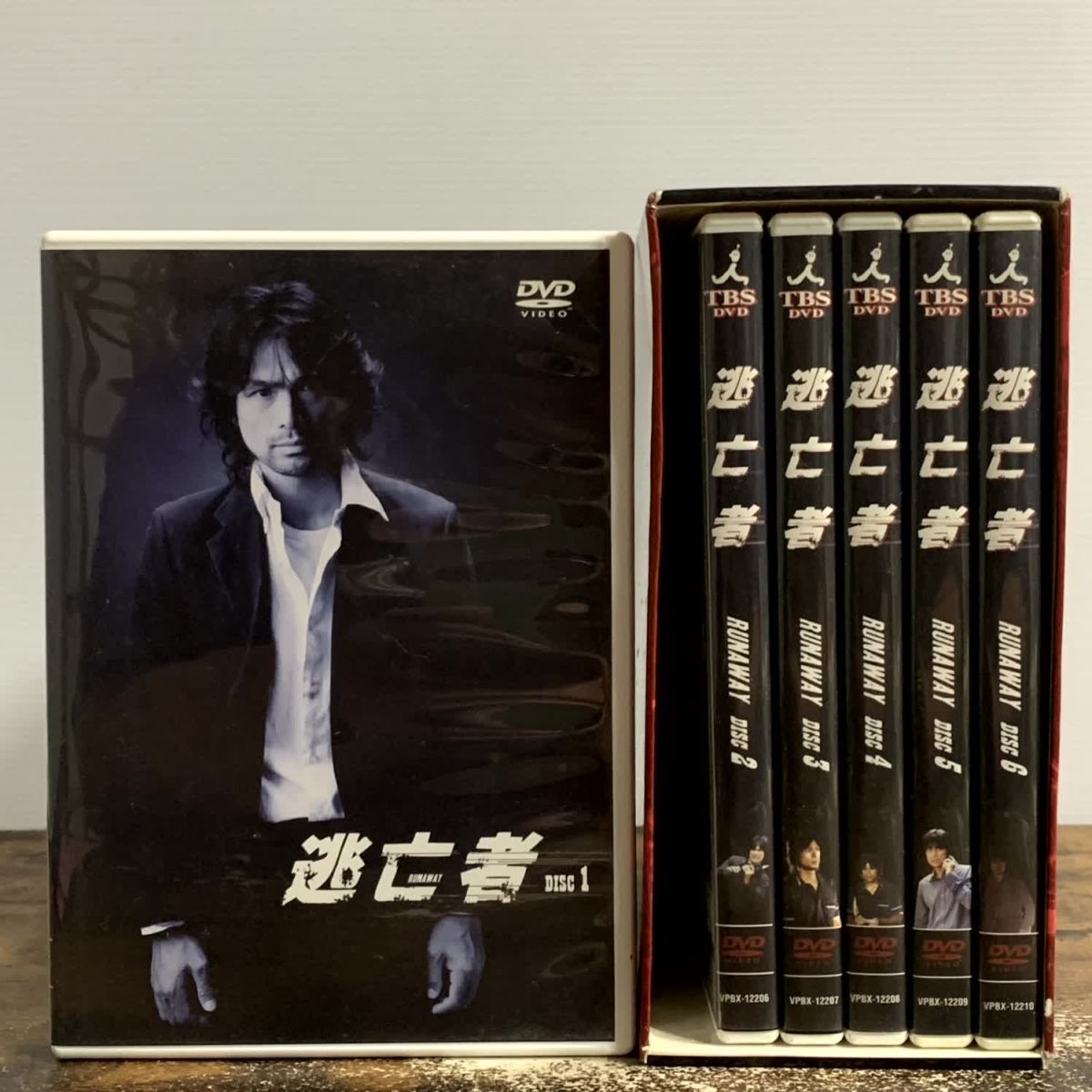 国内TVドラマDVD 逃亡者 DVD-BOX 管理a60 (390)拍卖