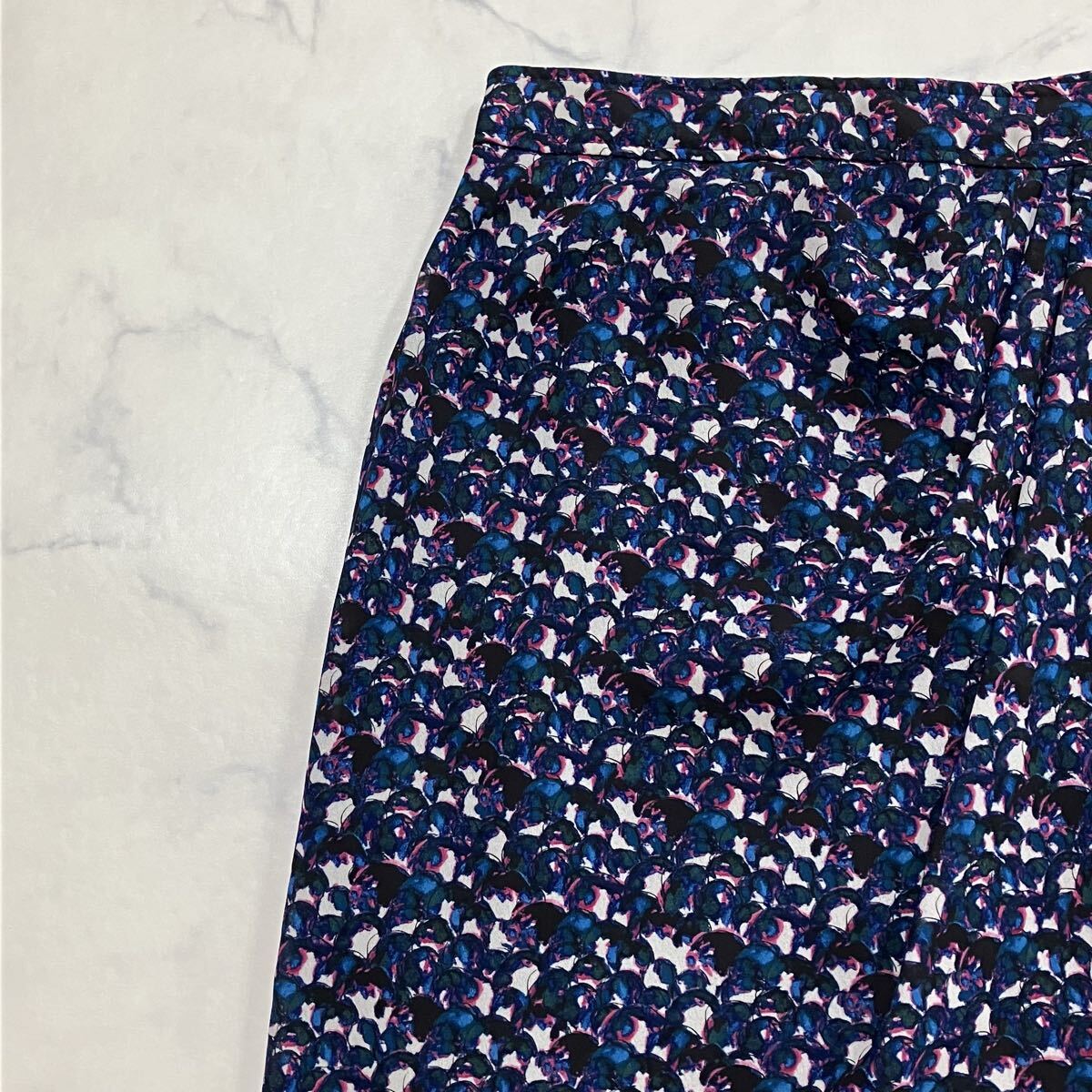 美品 Paul Stuart ポールスチュアート 日本製 総柄 透かし柄 タック 裏地付き ホック ジップ ひざ丈 スカート 8拍卖