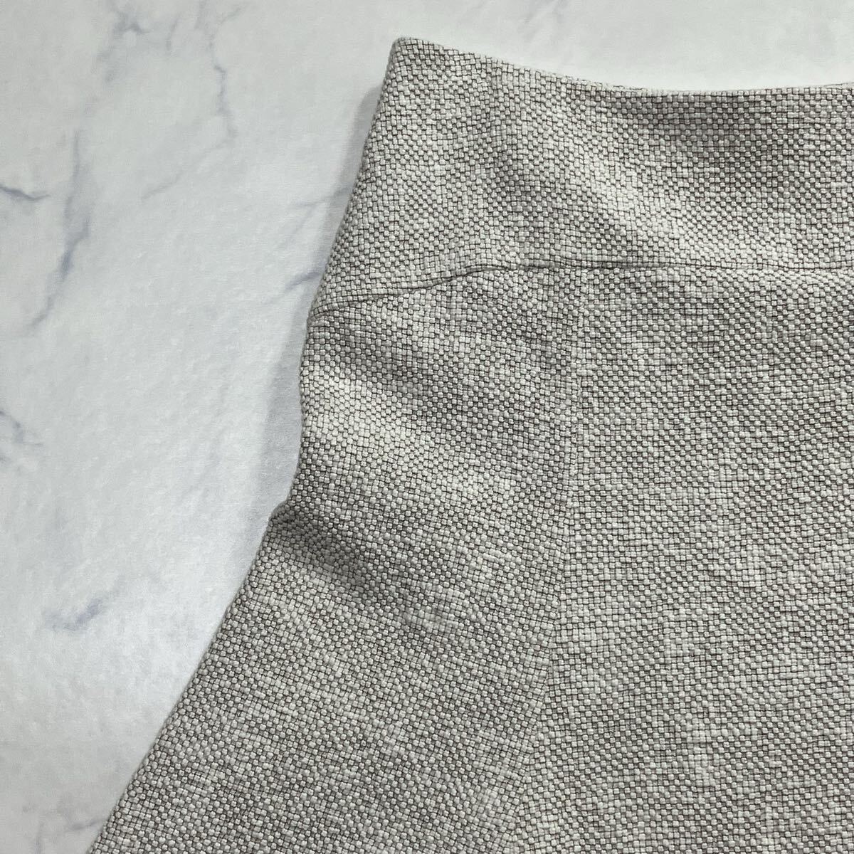 美品 ANTEPRIMA アンテプリマ 日本製 立体 裏地付き ホック ジップ フレア ひざ丈 スカート オフホワイト 40拍卖