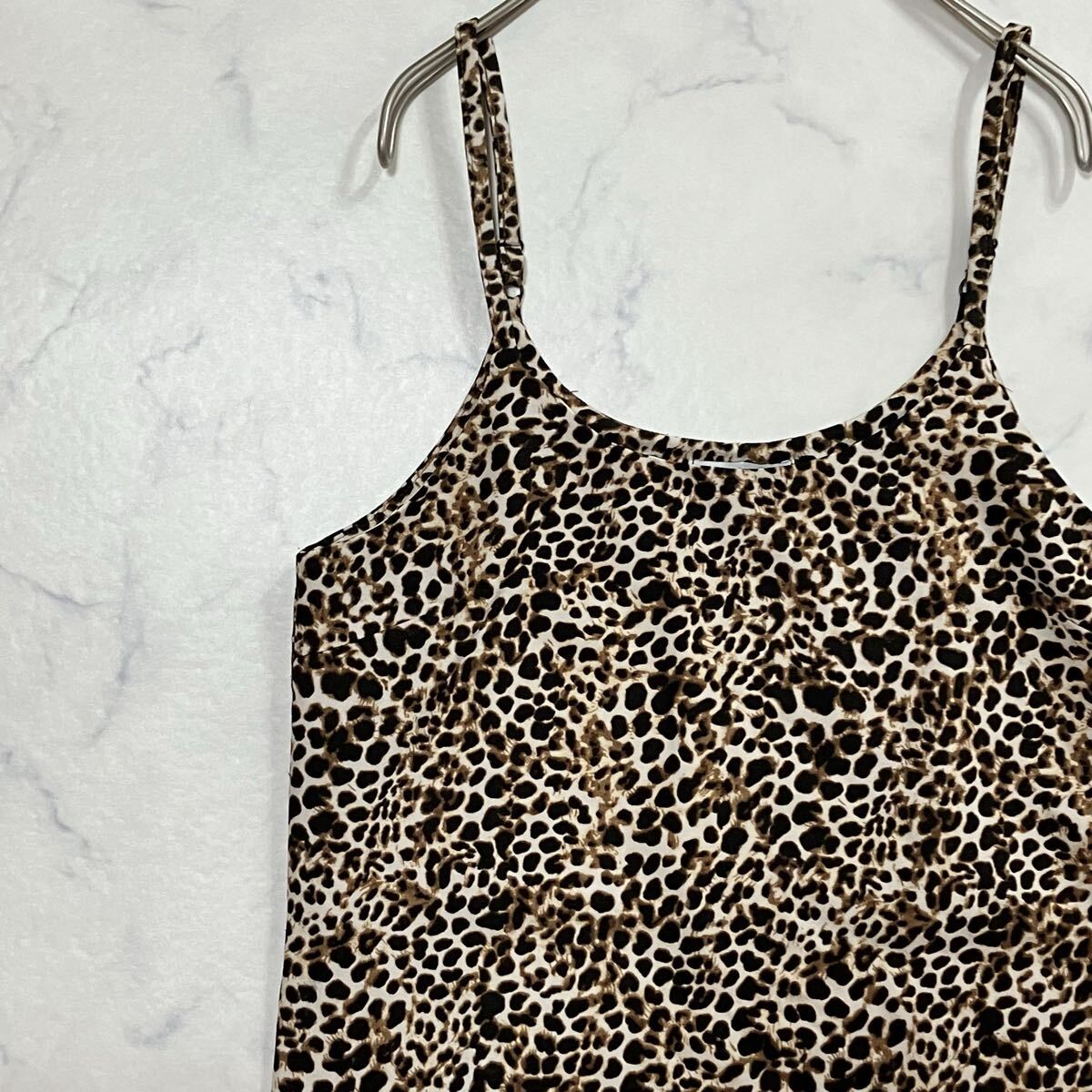 美品 JULIA BOUTIQUE ジュリアブティック ヒョウ柄 レオパード アニマル フレア ひざ丈 キャミ ワンピース ベージュ ブラウン拍卖