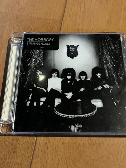 希少 音質は輸入盤の方が高音質! ザ・ホラーズ THE HORRORS / STRANGE HOUSE / 2007.04.04 / 1stアルバム / UICP-1080拍卖