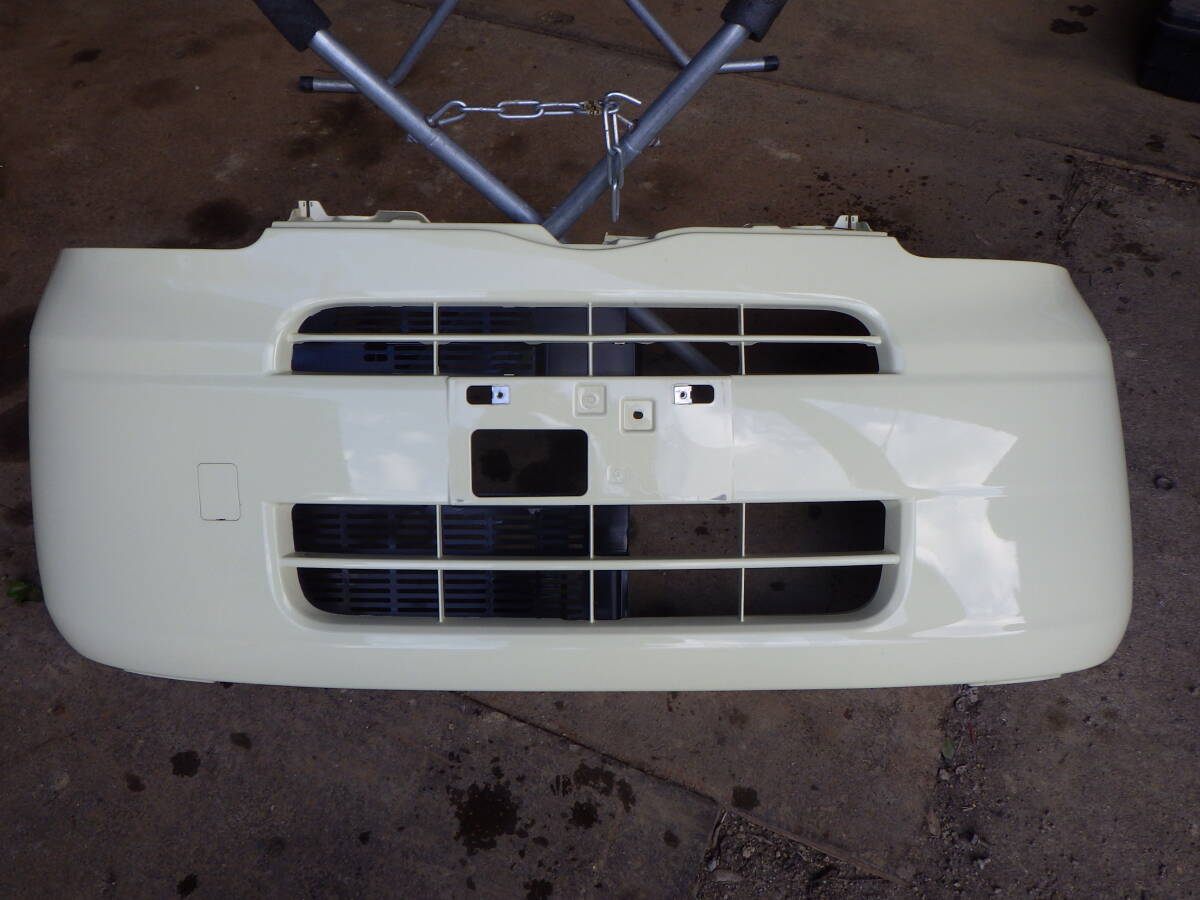 椿 即決! L375S タント T19 コットンアイボリー フロントバンパー 52119-B2620拍卖