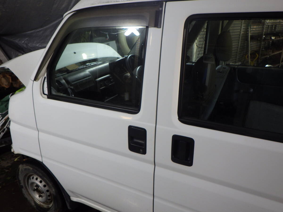 関00007 即決! HH6 アクティ NH578 白 左フロントドア 助手席ドア 現車 部品取り車拍卖