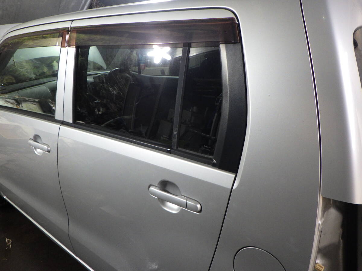 関00043 即決! MH23S ワゴンR Z2S シルバー 左リアドア 現車 部品取り車拍卖